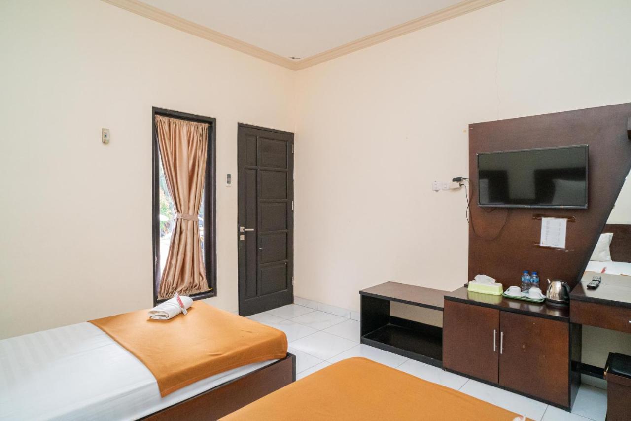 Reddoorz @ Wisma Pangrango بالانجكارايا المظهر الخارجي الصورة