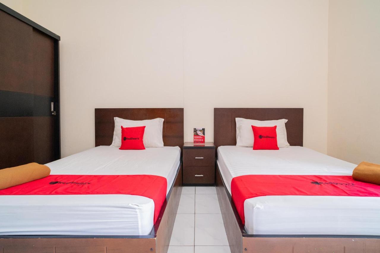 Reddoorz @ Wisma Pangrango بالانجكارايا المظهر الخارجي الصورة