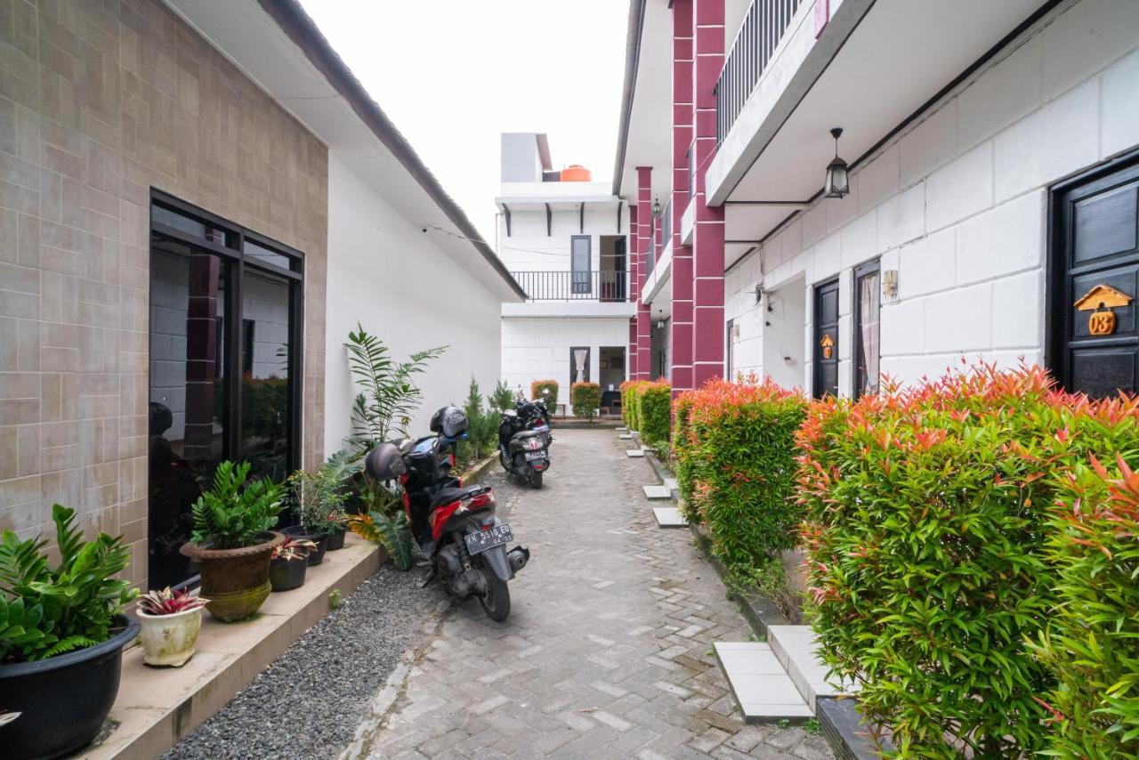 Reddoorz @ Wisma Pangrango بالانجكارايا المظهر الخارجي الصورة